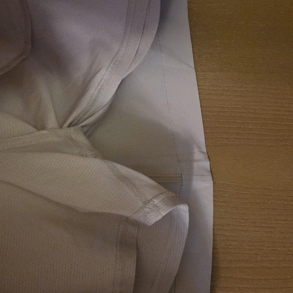 Athleta NWT Soho skort In a Beautiful Neutral Color - Picture 2 of 3